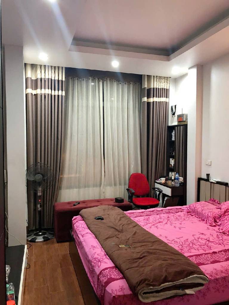 -	MẶT PHỐ TÔN ĐỨC THẮNG – ĐỐNG ĐA – VỪA Ở VỪA CHO THUÊ KINH DOANH